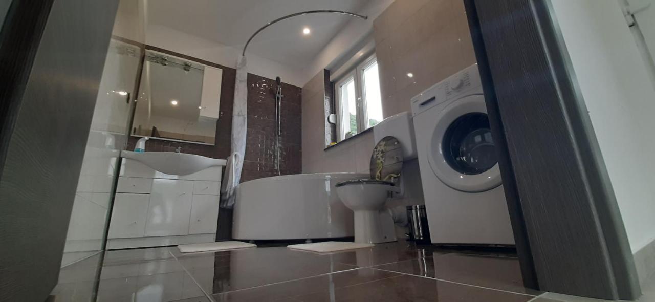 באקר Apartmani Petar I Luka מראה חיצוני תמונה